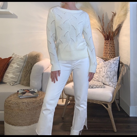 Sweater - Picture 1 of 2